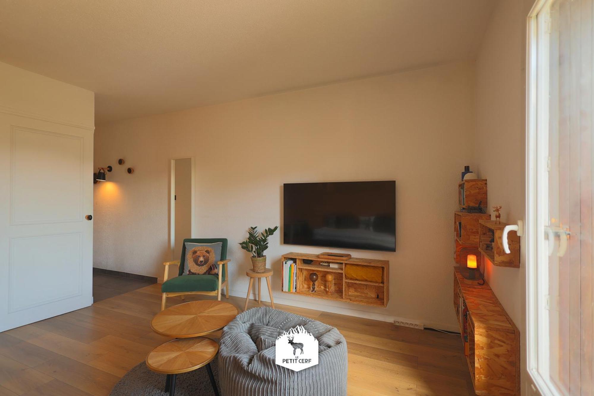 Le Petit Ours & Le Petit Cerf - Studios Vue Lac & Montagnes Les Angles  Luaran gambar